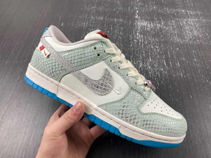 nike dunk low lx