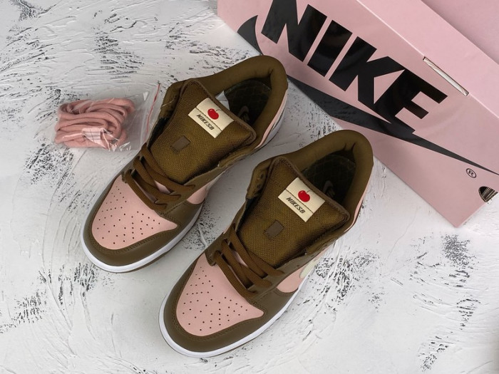 stüssy x dunk low pro sb