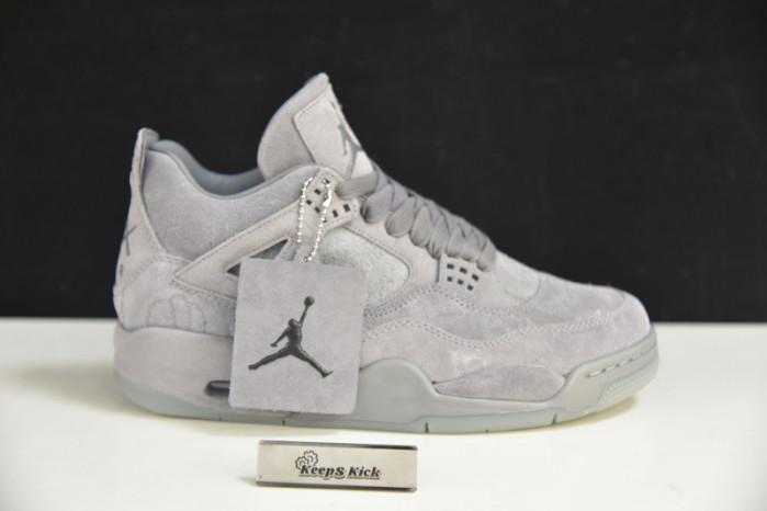 kaws x air jordan 4 retro