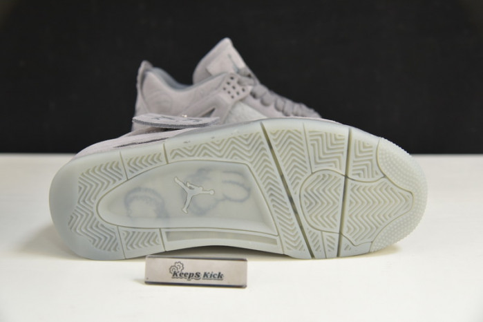 kaws x air jordan 4 retro