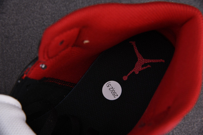 air jordan 1 mid